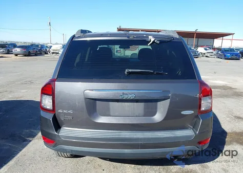 2014 Jeep Compass Latitude z USA, uszkodzony, nr VIN 1C4NJDEB6ED820944